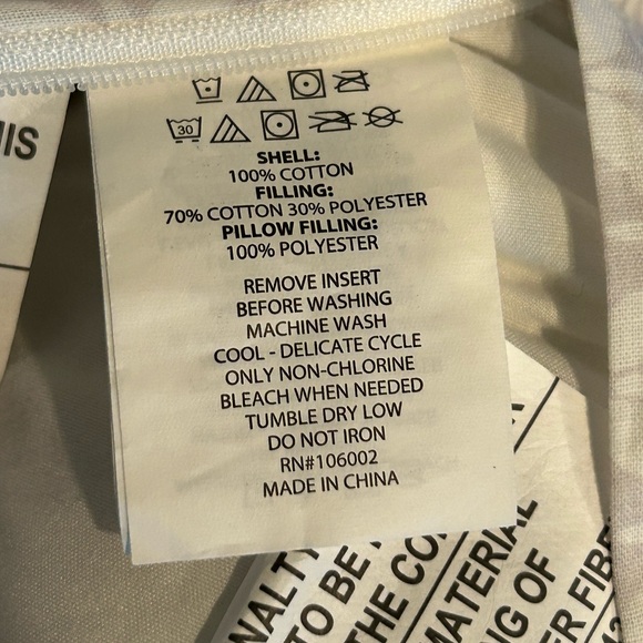 Rachel Ashwell The Farmhouse 22”x 22” Patchwork Down Alternative Pillow NEW - Picture 11 of 16